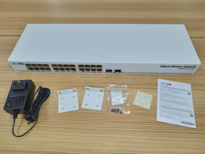 CSS326-24G-2S+RM empaque original MikroTik
