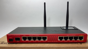 RB2011UiAS-2HnD-IN RouterBOARD 2011UiAS-2HnD WiFi 802.11b/g/n de 1,000 mW
