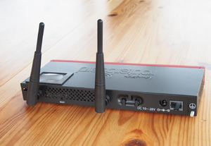 RB2011UiAS-IN vista posterior